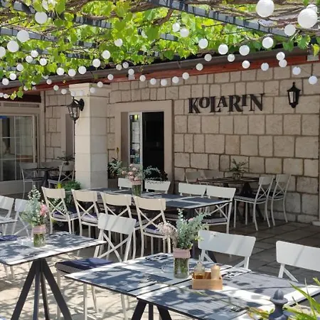 Guest house Kolarin Slano