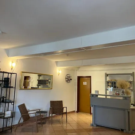 Kolarin Guest house 3*