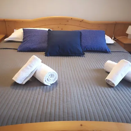 Guest house Kolarin 3*