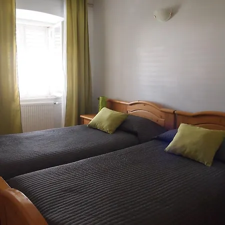 Guest house Kolarin 3*